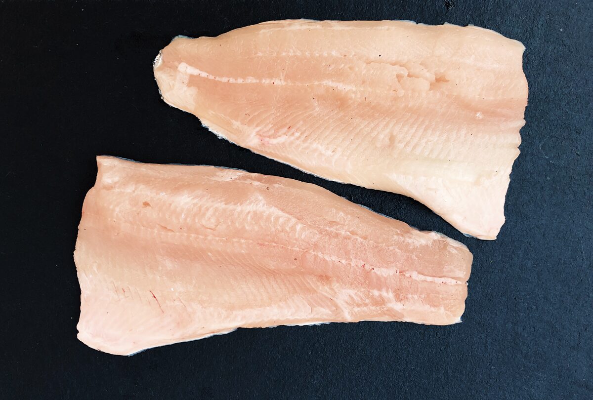 Fresh trout fillet (300-500 g.; pcs.vacuum) EUR/kg